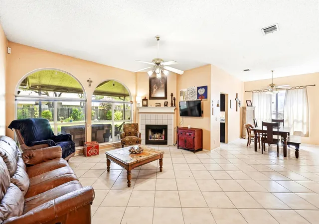 Photo 4 of Single family home for sale at 6412 Colton Blf Springs Rd, Austin, TX 78744 | MLS# 1645466 | Listing updated on 2026-10-08