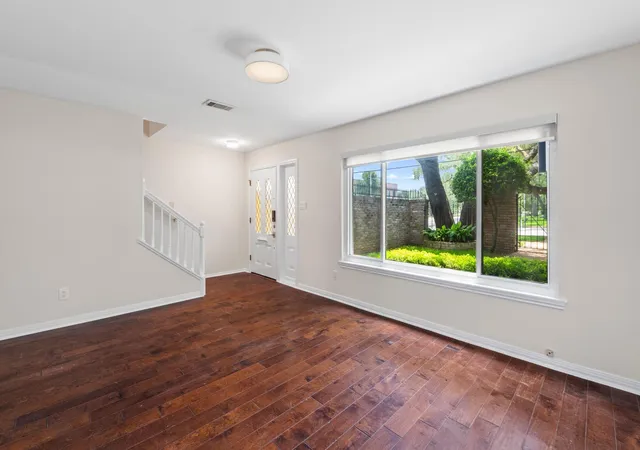 Photo 4 of Townhouse for sale at 3966 Far W Blvd, Austin, TX 78731 | MLS# 3793866 | Listing updated on 2026-08-30