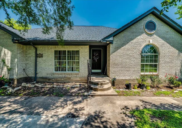 Homes for sale in Dale, TX | 123 Crossroads Dr, Dale, TX 78616 | MLS# 2520921