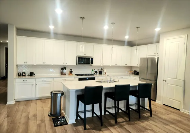 Photo 3 of Sale Pending at 180 Golden Gate Ln, Kyle, TX 78640 | MLS# 6989851 | Listing updated on 2026-10-05
