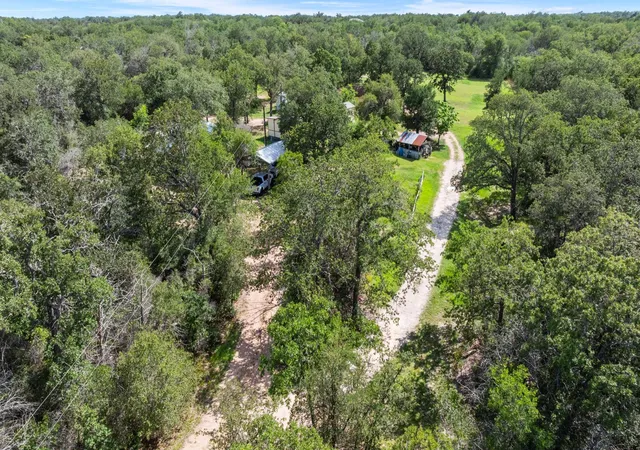 Photo 4 of Manufactured home for sale at 20311 Ed Acklin Rd, Manor, TX 78653 | MLS# 6448669 | Listing updated on 2026-09-23