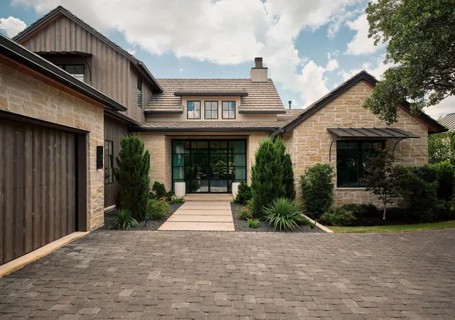 3rd image of 4320 Amarra Dr #1, Austin, TX 78735 | MLS# 9099427