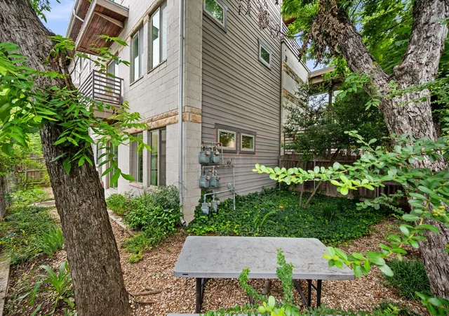Photo 4 of Condo for sale at 1504 Collier St #7, Austin, TX 78704 | MLS# 1587169 | Listing updated on 2026-09-01