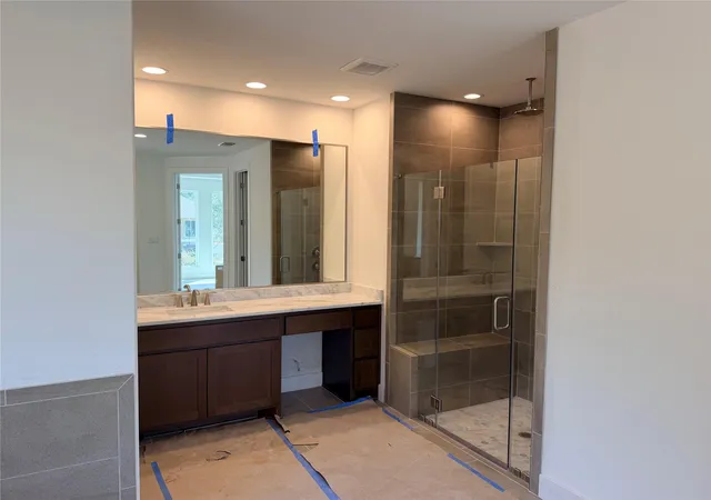 Photo 2 of Single family home for sale at 3608 Emerald Lake Path, Georgetown, TX 78628 | MLS# 5427332 | Listing updated on 2026-09-28