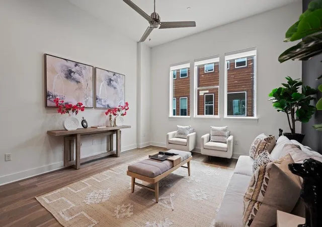Photo 3 of Townhouse for sale at 2505 Bluebonnet Ave #4, Austin, TX 78704 | MLS# 6497245 | Listing updated on 2026-08-15