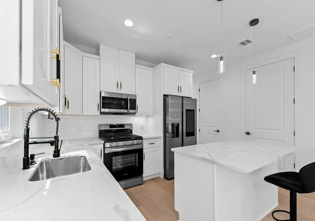 2nd image of 5305 Ledesma Rd, Austin, TX 78721
