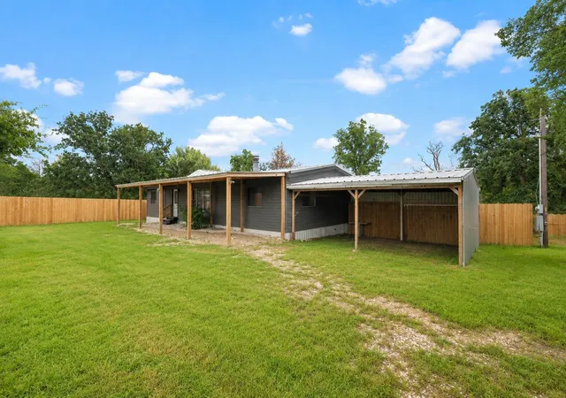 5th image of 133 Deer Run, Smithville, TX 78957 | MLS# 2197532