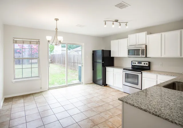 5th image of 13408 Coomes Dr, Del Valle, TX 78617 | MLS# 2847891