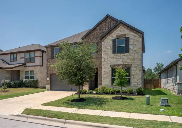 Photo 3 of Single family home for sale at 621 Limestone Rd, Liberty Hill, TX 78642 | MLS# 8057077 | Listing updated on 2026-09-14
