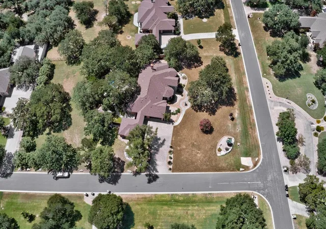 Photo 3 of Single family home for sale at 116 Roble Roja Dr, Georgetown, TX 78633 | MLS# 2706525 | Listing updated on 2026-09-25