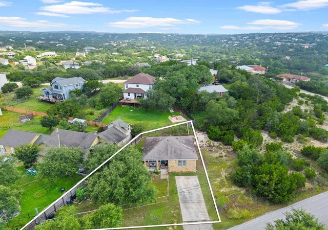 26th image of 10604 Lake Beach Dr, Dripping Springs, TX 78620 | MLS# 9388377