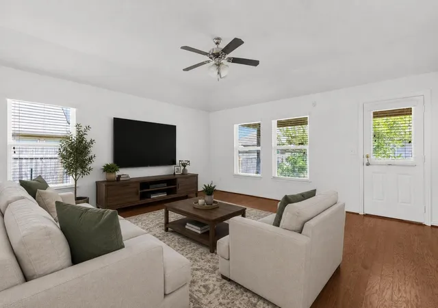 Photo 3 of Single family home for sale at 5929 Parma St, Round Rock, TX 78665 | MLS# 3755362 | Listing updated on 2026-10-02