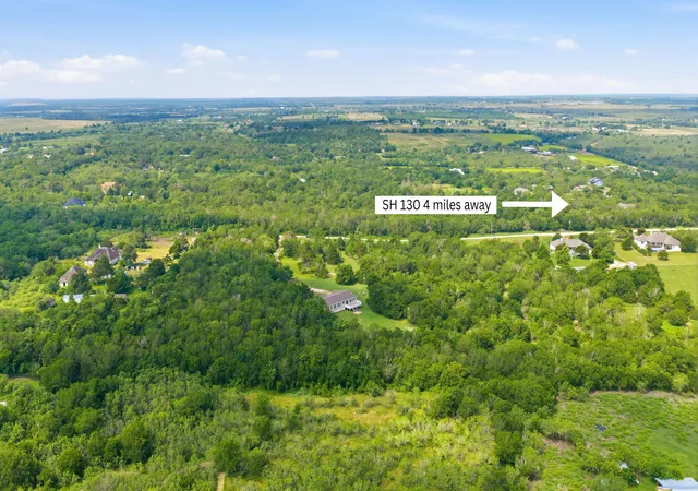 3rd image of 285 Hilltop Dr, Dale, TX 78616 | MLS# 2460497