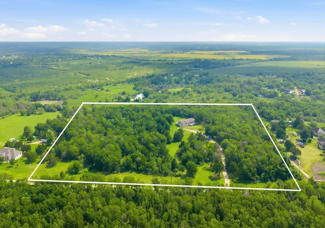 4th image of 285 Hilltop Dr, Dale, TX 78616 | MLS# 2460497