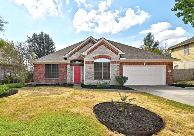 Photo 1 of Single family home for sale at 124 Stonehedge Blvd, Georgetown, TX 78626 | MLS# 5302330 | Listing updated on 2026-09-13