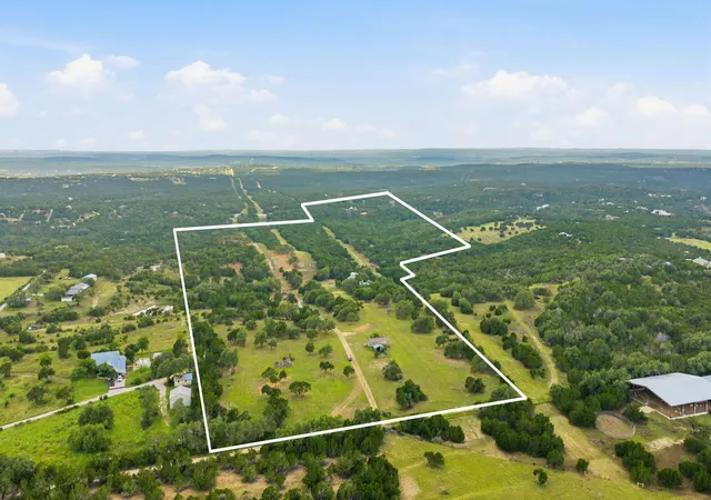 Photo 4 of House for sale at 3230 W Fitzhugh Rd, Dripping Springs, TX 78620 | MLS# 2316654 | Listing updated on 2026-06-22