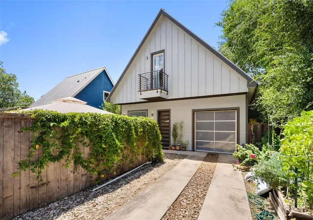 1st image of 902 Calle Limon Rd #B, Austin, TX 78702 | MLS# 5060240