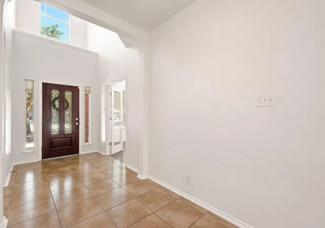 2nd image of 611 Secretariat Dr, Schertz, TX 78108 | MLS# 8878913