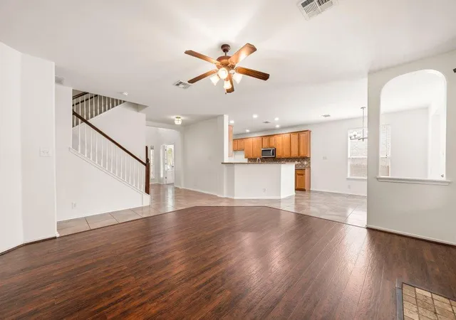 5th image of 611 Secretariat Dr, Schertz, TX 78108 | MLS# 8878913