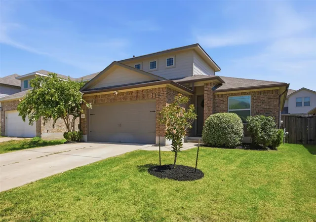 Photo 3 of Single family home for sale at 11804 Pecangate Way, Manor, TX 78653 | MLS# 7780453 | Listing updated on 2026-09-24