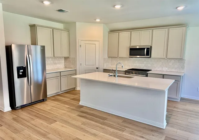 Photo 1 of Single family home for sale at 174 Coopers Hawk Crst, Cedar Creek, TX 78612 | MLS# 3526589 | Listing updated on 2026-10-09