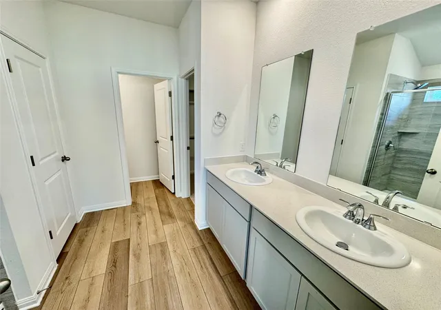 Photo 3 of Single family home for sale at 174 Coopers Hawk Crst, Cedar Creek, TX 78612 | MLS# 3526589 | Listing updated on 2026-10-09