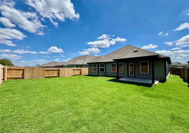 Photo 4 of Single family home for sale at 174 Coopers Hawk Crst, Cedar Creek, TX 78612 | MLS# 3526589 | Listing updated on 2026-10-09