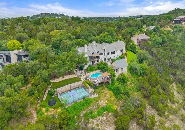2nd image of 1421 Circle Ridge Dr, West Lake Hills, TX 78746 | MLS# 6953110
