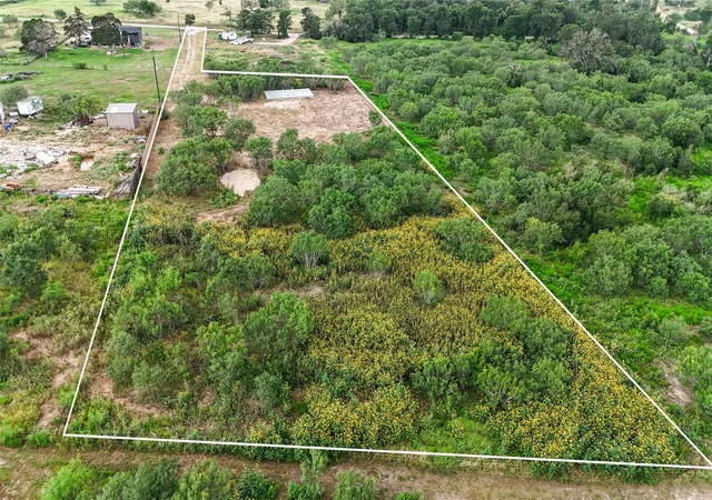 Homes for sale in Dale, TX | 4013 Old Colony Line Rd, Dale, TX 78616 | MLS# 2465320