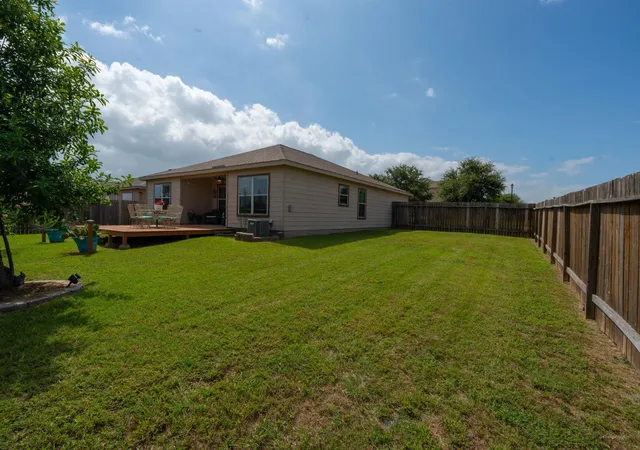 5th image of 101 Hawkins Ln, Jarrell, TX 76537 | MLS# 9780001