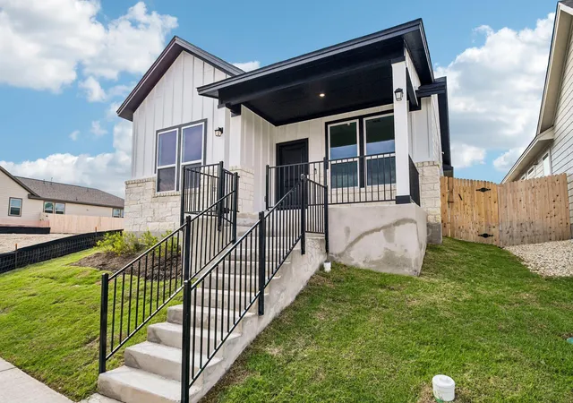 Photo 3 of Single family home for sale at 773 Treadwell Ln, Kyle, TX 78640 | MLS# 2628500 | Listing updated on 2026-10-06