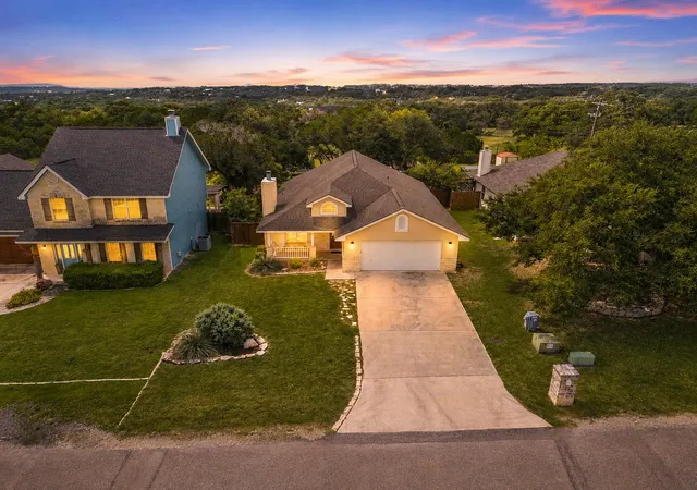 Homes for sale in Wimberley, TX | 55 Sprucewood Dr, Wimberley, TX 78676 | MLS# 3783404