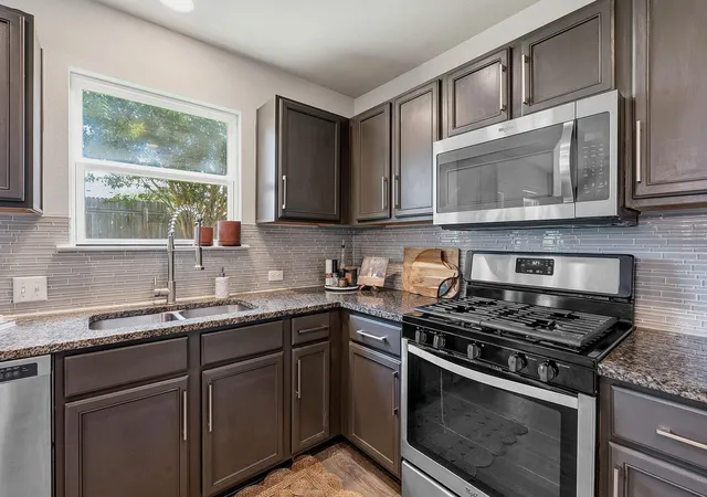 Photo 2 of Single family home for sale at 162 Friendship Oak Dr, San Marcos, TX 78666 | MLS# 8443032 | Listing updated on 2026-09-01