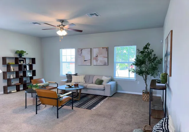 Photo 4 of Single family home for sale at 9721 Morning Iris Dr, Manor, TX 78653 | MLS# 3083195 | Listing updated on 2026-09-02