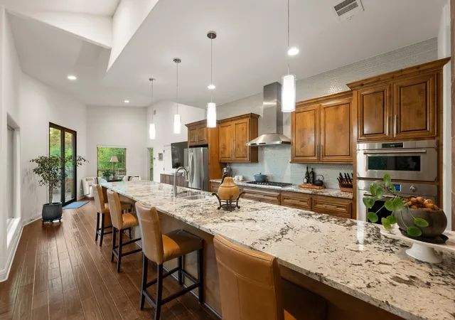 Photo 4 of Single family home for sale at 6300 Augusta National Cv, Austin, TX 78746 | MLS# 6379931 | Listing updated on 2026-10-05