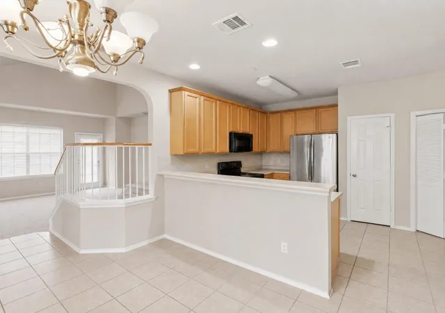 Photo 2 of Condo for sale at 9201 Brodie Ln #403, Austin, TX 78748 | MLS# 6710478 | Listing updated on 2026-07-28
