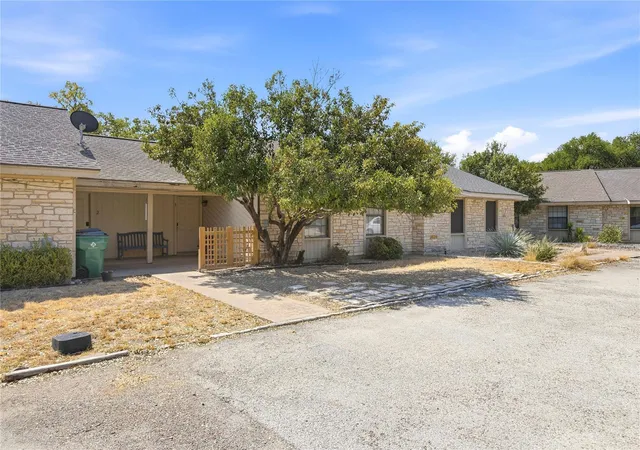 Photo 2 of Townhouse for sale at 21107 Highland Lake Dr #3, Lago Vista, TX 78645 | MLS# 5753343 | Listing updated on 2026-10-06