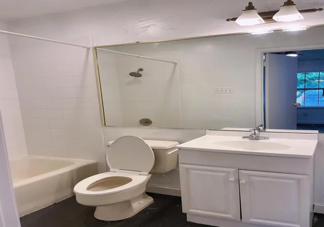 5th image of 21107 Highland Lake Dr #3, Lago Vista, TX 78645 | MLS# 5753343
