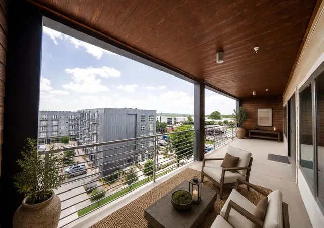 3rd image of 4361 S Congress Ave, Austin, TX 78745