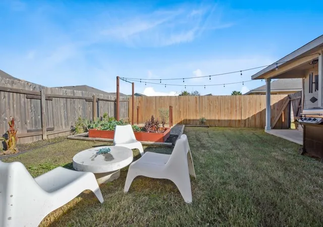 Photo 4 of Single family home for sale at 7608 Cayenne Ln, Austin, TX 78741 | MLS# 2494400 | Listing updated on 2026-09-03