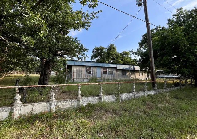 Homes for sale in Tow, TX | 510 Beaver St, Tow, TX 78672 | MLS# 1587538