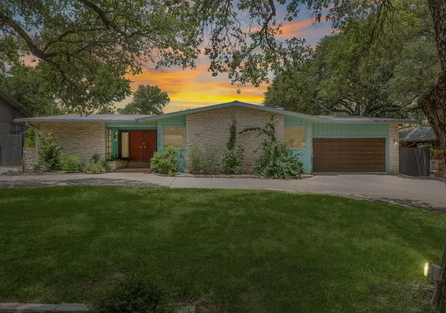 1st image of 706 Barton Blvd, Austin, TX 78704 | MLS# 3785427