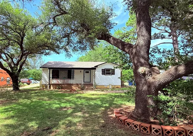 1st image of 1133 N Avenue C, Elgin, TX 78621 | MLS# 7657282