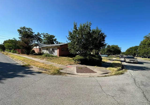 Photo 1 of Single family home for sale at 8311 Briarwood Ln, Austin, TX 78757 | MLS# 2627677 | Listing updated on 2026-06-24