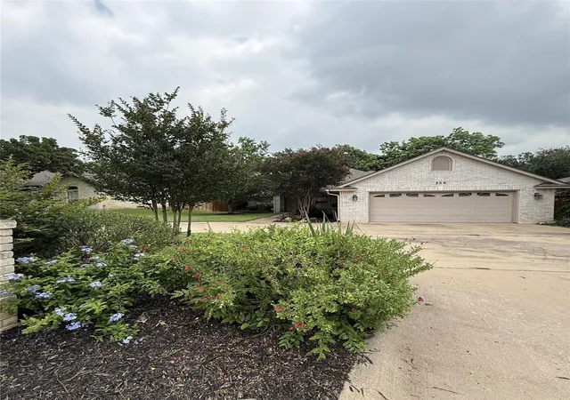 Photo 1 of Single family home for sale at 356 Mahan St, Meadowlakes, TX 78654 | MLS# 1455976 | Listing updated on 2026-08-13