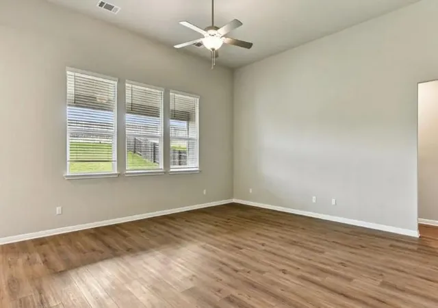 4th image of 142 Shumard Peak Cv, Dripping Springs, TX 78620 | MLS# 3529552