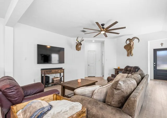 5th image of 5814 Vestige Bnd, Bulverde, TX 78163 | MLS# 8125327