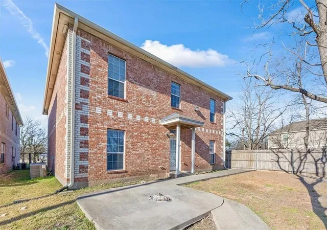 16th image of 1907 S 17th St, Waco, TX 76706 | MLS# 2323507