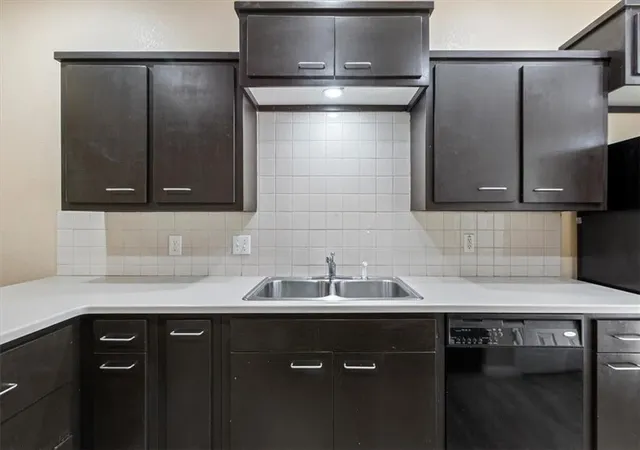 5th image of 1907 S 17Th St, Waco, TX 76706 | MLS# 2323507