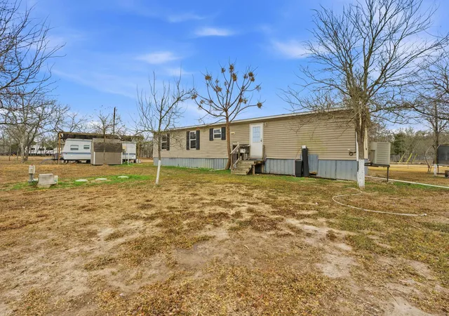 4th image of 1278 Fm 812 Rd, Cedar Creek, TX 78612 | MLS# 5194935